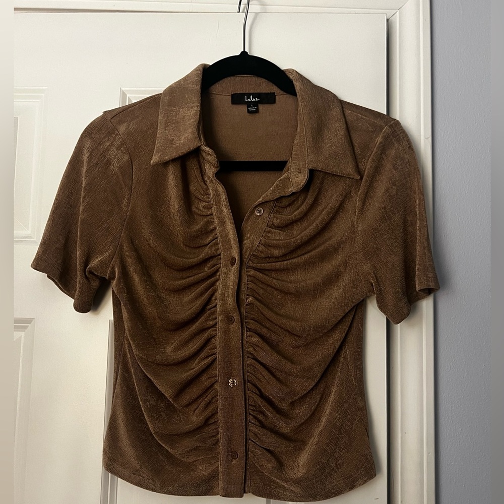 Lulus Taupe Ruched Short Sleeve Button Up